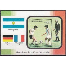 1986 Nicaragua Michel 2731/B171 1986 World championship on football of Mexico 4.50 €