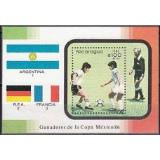 1986 Nicaragua Mi.2731/B171 1986 World championship on football of Mexico 4,50 €