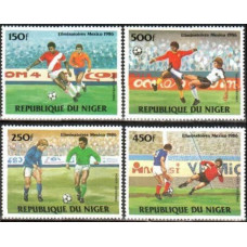 1984 Niger Mi,908-911 1986 World championship on football of Mexico 12,00 €