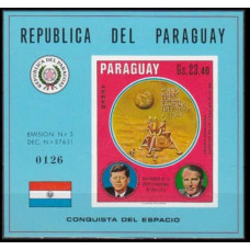 1970 Paraguay Mi.2015/B137b Medal / Kennedy / von Braun 22,00 €