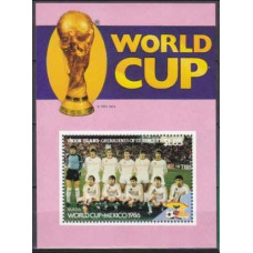 1986 St Vincent & Grenadines-Union Isand Mi.169/B5 1986 World championship on football of Mexico 3,00 €