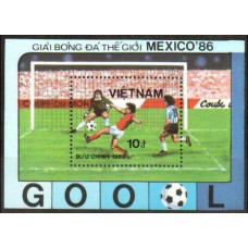 1985 Vietnam Mi.1640/B43 1986 World championship on football of Mexico 4.00 €